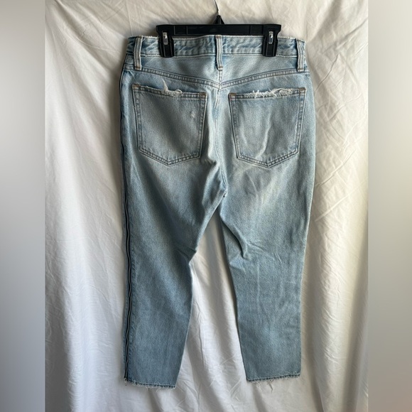 Abercrombie & Fitch Light Wash Annie High Rise Girlfriend Jeans w Zippers Size 6 - Picture 2 of 5